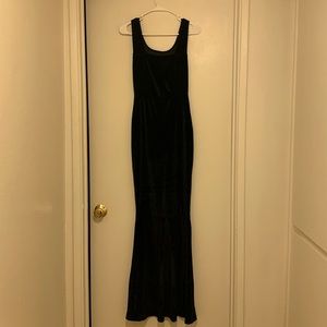 Elegant Black Sleeveless Dress
